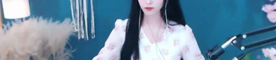 弹古筝的古风小姐姐,古风小姐姐弹奏古筝之美